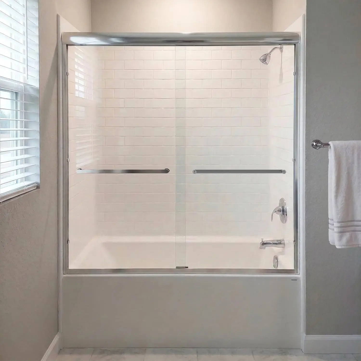56-60" W x 57" H Sliding Bathtub Shower Door, Chrome Aluminum Frame Glass Shower Door with Stainless Steel Towel Bar
56-60" W x 57" H Sliding Bathtub Shower Door, Chrome Aluminum Frame Glass Shower Door with Stainless Steel Towel Bar