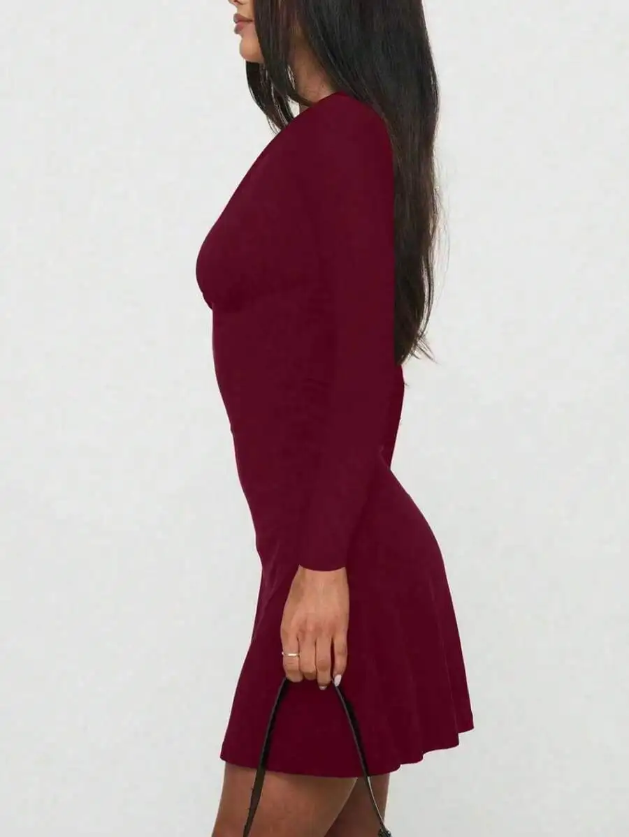 Ruched V-Neck A-Line Long Sleeve Mini Dress For Autumn
Ruched V-Neck A-Line Long Sleeve Mini Dress For Autumn