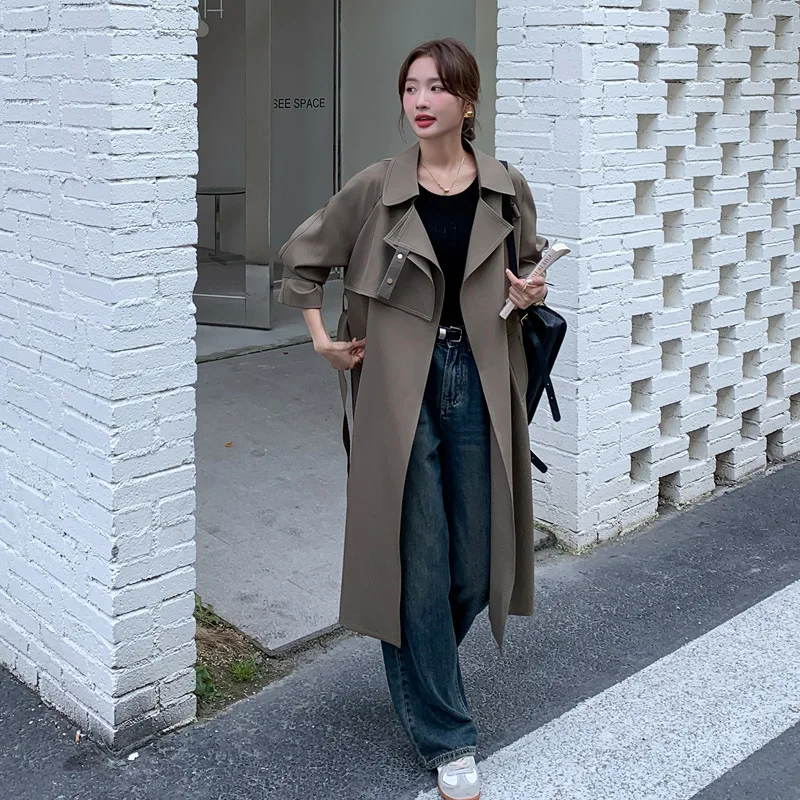 2023 Autumn and Winter Windbreaker Coat Wild Fashion Women Clothing Temperament British Style Long Trench Coat for Women
2023 Autumn and Winter Windbreaker Coat Wild Fashion Women Clothing Temperament British Style Long Trench Coat for Women
