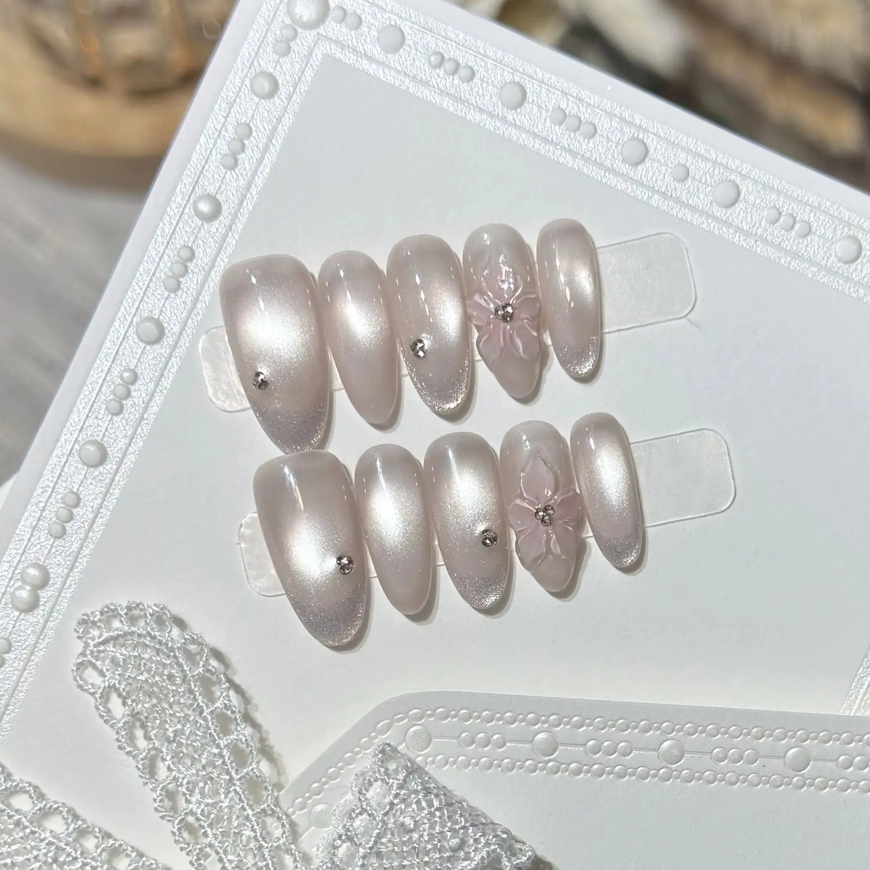 10pcs Crystal Cat Eye False Nails Glitter Diamond Fake Nails Pink 3D Flower Stick on Nail Glitter French Press on Nails Almond
10pcs Crystal Cat Eye False Nails Glitter Diamond Fake Nails Pink 3D Flower Stick on Nail Glitter French Press on Nails Almond
