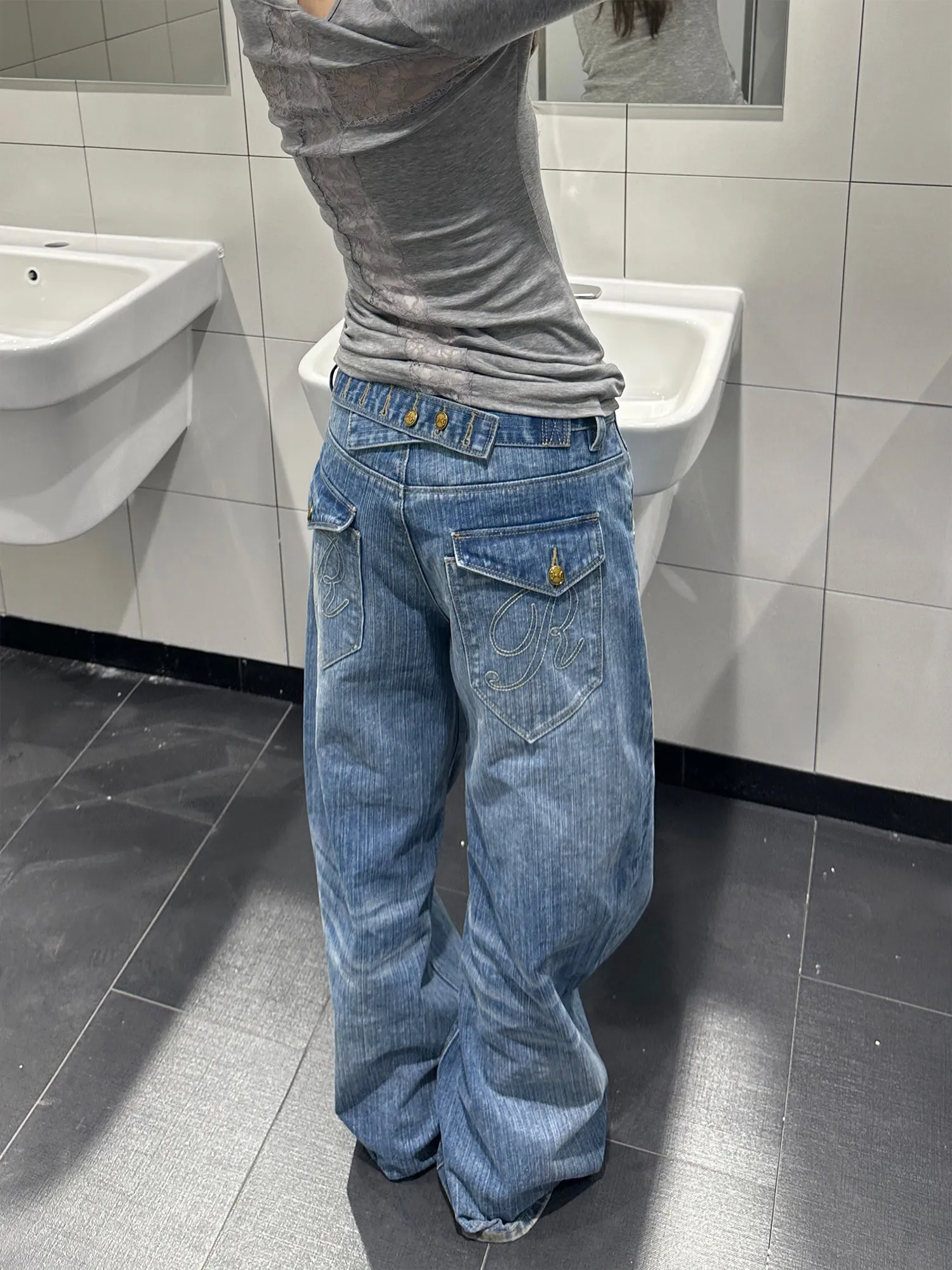 Retro Paris Button Design American High Street Bamboo Denim Jeans Men's Women's Straight Loose Match Long Pants INS
Retro Paris Button Design American High Street Bamboo Denim Jeans Men's Women's Straight Loose Match Long Pants INS