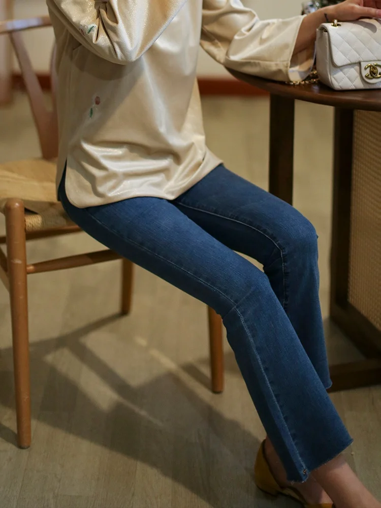 High Waist Slim Fit Nine Crop Denim Jeans Vintage Light Blue Micro Flared Pants Comfortable Breathable Cotton Stretch Fabric
High Waist Slim Fit Nine Crop Denim Jeans Vintage Light Blue Micro Flared Pants Comfortable Breathable Cotton Stretch Fabric
