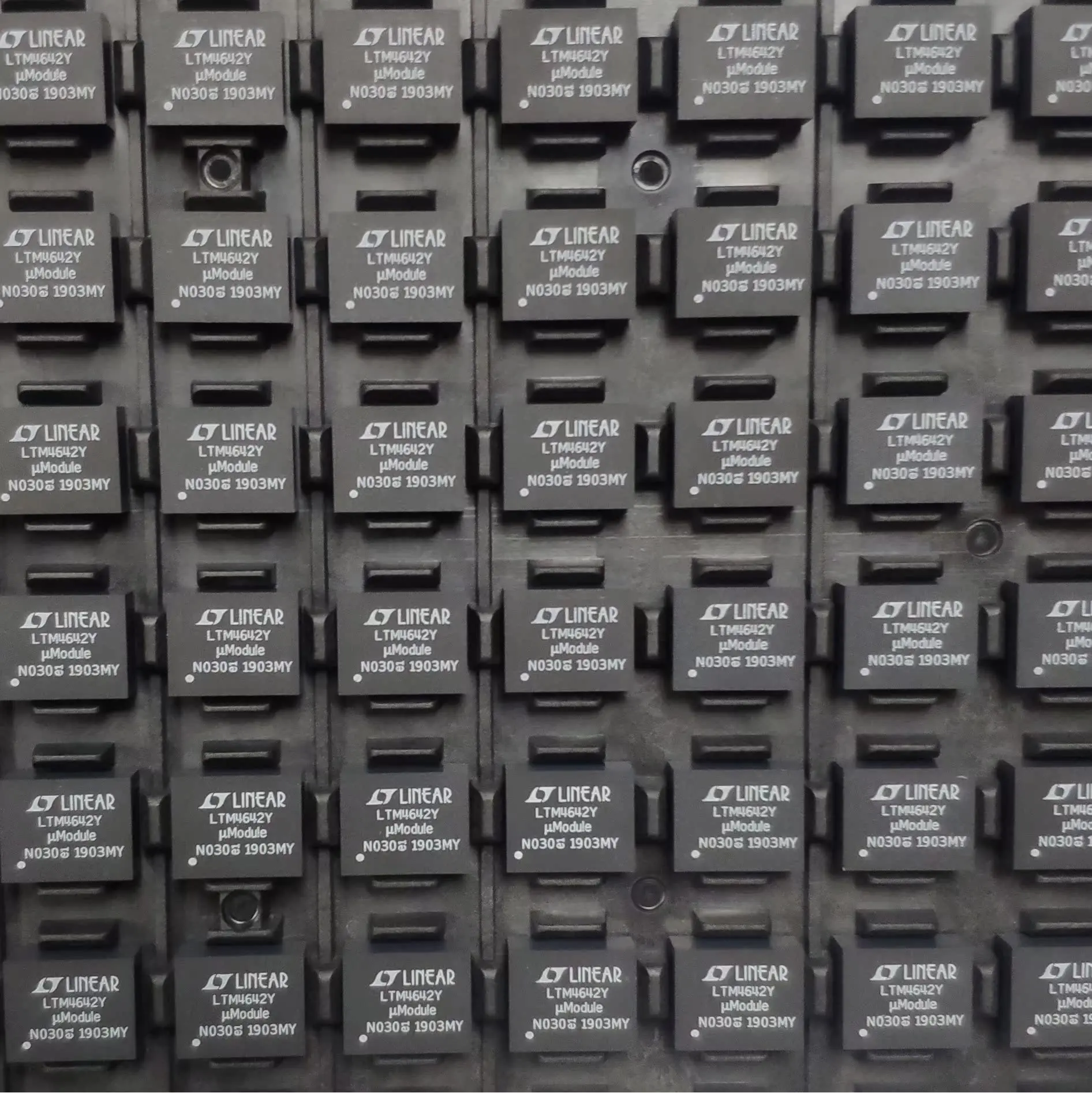 LTM4642IY#PBF Free Shipping
LTM4642IY#PBF Free Shipping