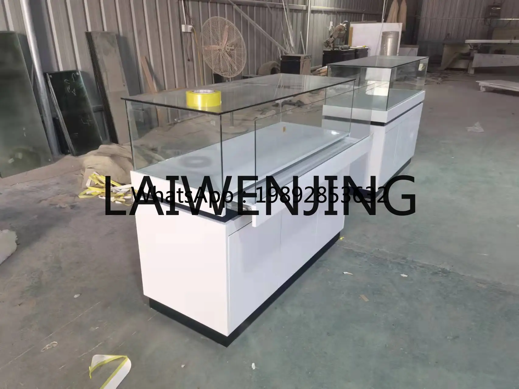 GZ-Z Glass Showcase Abrasive Tools Cultural Relics Exhibition Wooden Paint Counter Product Showcase
GZ-Z Glass Showcase Abrasive Tools Cultural Relics Exhibition Wooden Paint Counter Product Showcase