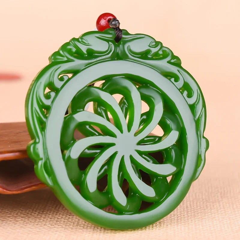 Chinese Green jade Hollow Wind-Fire Wheel Pendant Necklace Charm Jewellery Fashion Accessories Hand-Carved woman Luck Amulet
Chinese Green jade Hollow Wind-Fire Wheel Pendant Necklace Charm Jewellery Fashion Accessories Hand-Carved woman Luck Amulet