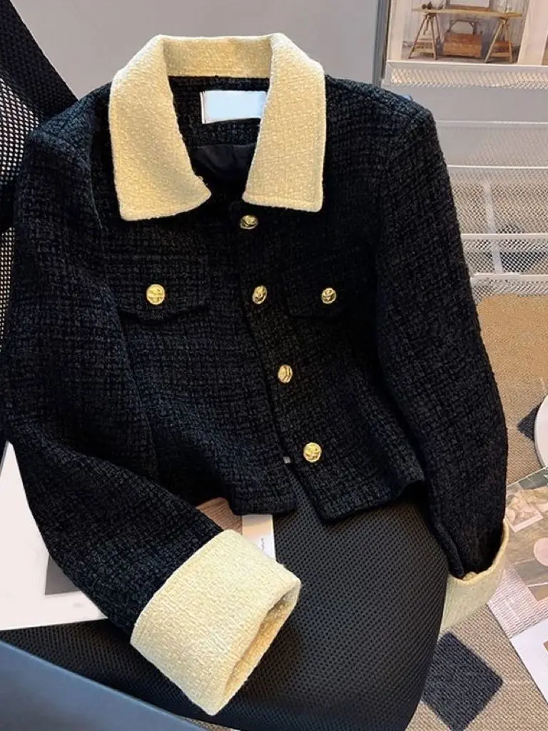 Женская универсальная блузка Ele round Ne ort Outerwear в корейском стиле, с цветочным принтом, омолаживающая, прямого кроя, для повседневной носки
Женская универсальная блузка Ele round Ne ort Outerwear в корейском стиле, с цветочным принтом, омолаживающая, прямого кроя, для повседневной носки