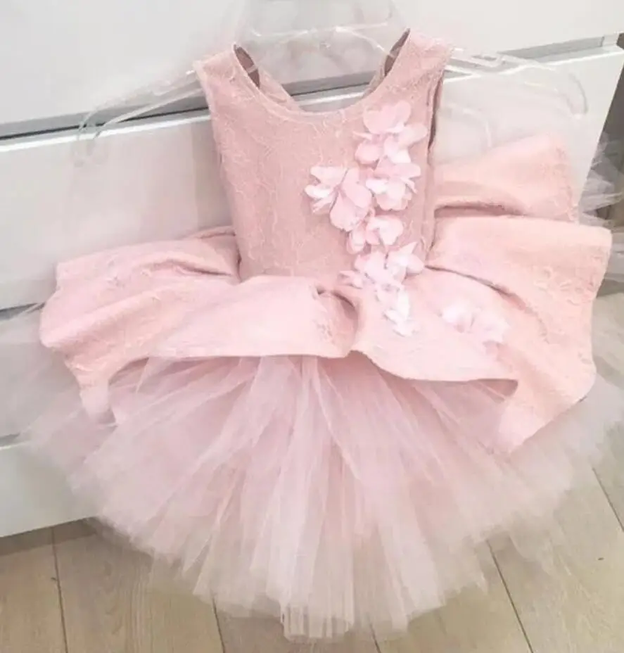 pink soft tulle lace flower girl dress with 3D flowers baby girls birthday party gown toddler outfit custom made
pink soft tulle lace flower girl dress with 3D flowers baby girls birthday party gown toddler outfit custom made