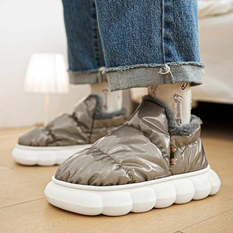 Мужские зимние ботинки зимы 2025, толстая и удобная хлопчатобумажная обувь, водонепроницаемые и противоскользящие, повседневные мужские ботинки для улицы.
Мужские зимние ботинки зимы 2025, толстая и удобная хлопчатобумажная обувь, водонепроницаемые и противоскользящие, повседневные мужские ботинки для улицы.