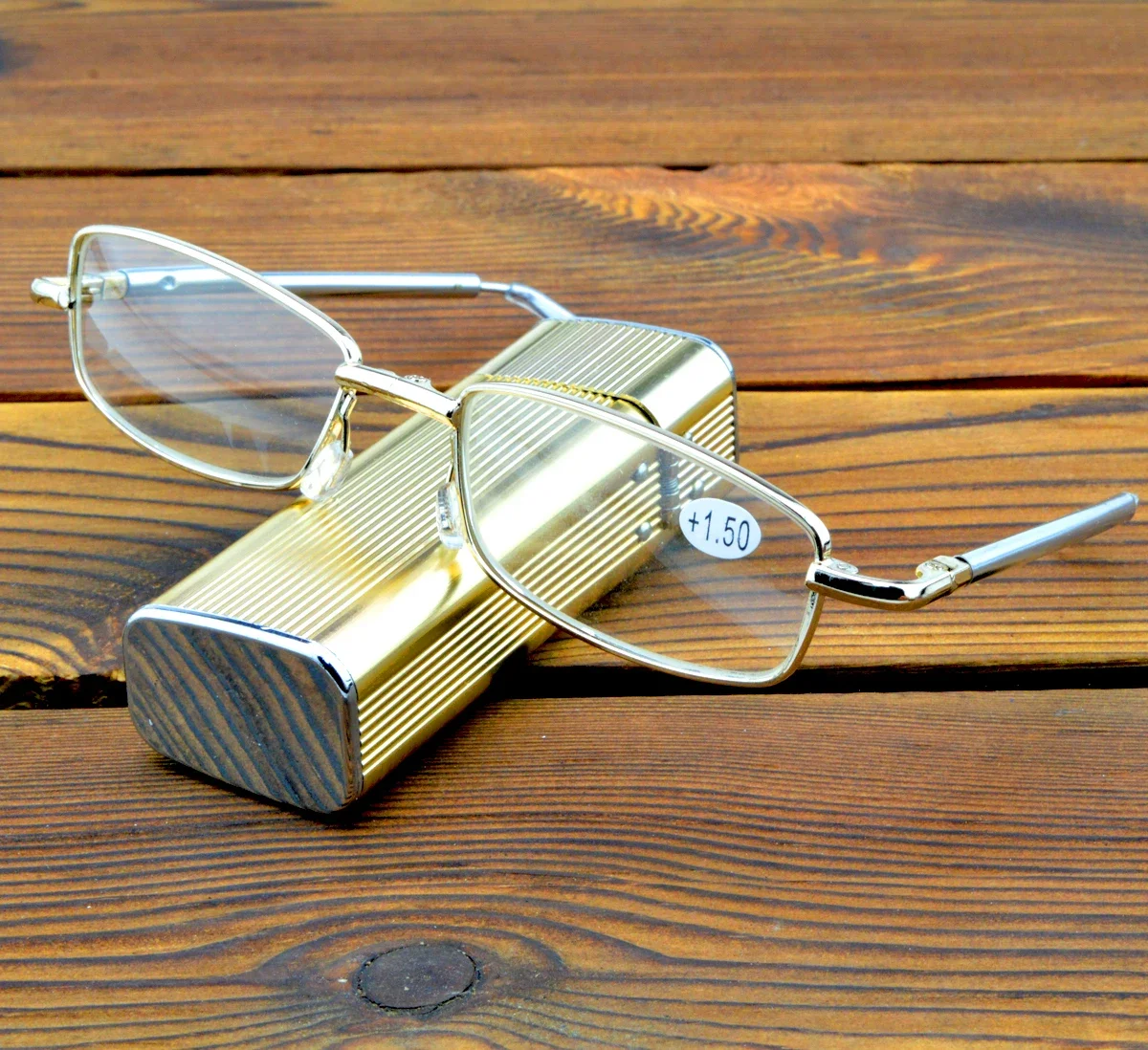 NOMANOV Lighter Style Portable Mini Steel Case Crystal Lenses Foldable Reading Glasses +1 to +4
NOMANOV Lighter Style Portable Mini Steel Case Crystal Lenses Foldable Reading Glasses +1 to +4