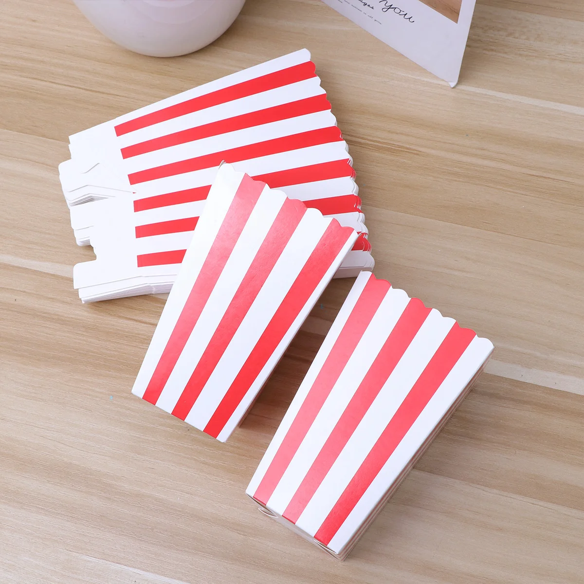 24 Pcs Decorative Trays Popcorn Cartons Holder Micro-wave Oven Containers Boxes Baby
24 Pcs Decorative Trays Popcorn Cartons Holder Micro-wave Oven Containers Boxes Baby