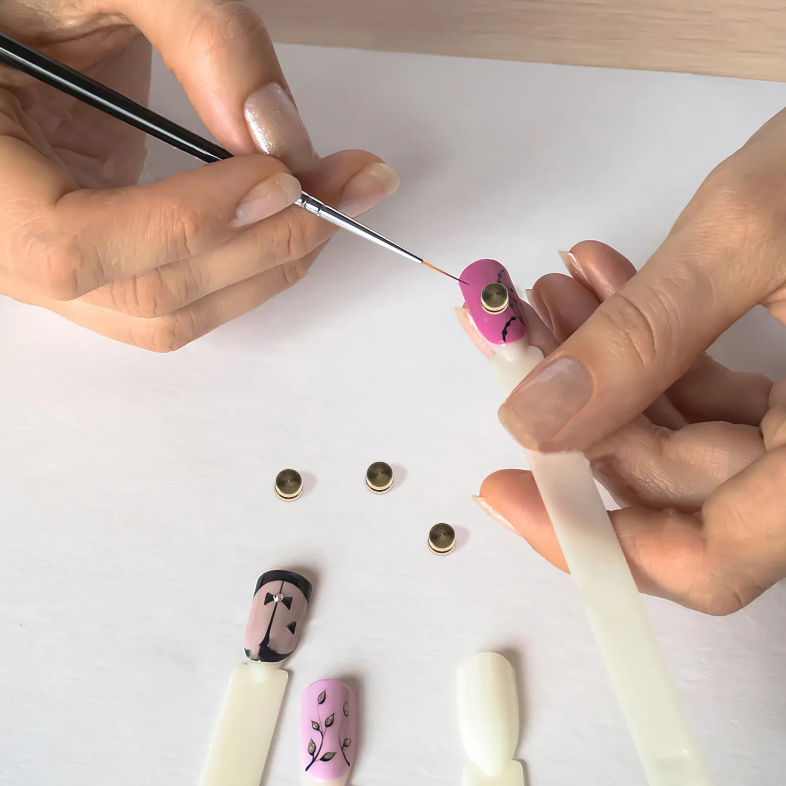 20 шт. высокоскоростных универсальных металлических вращающихся подшипников 3,7 мм для гладкого вращения, для декора ногтей, инструменты для маникюра DIY
20 шт. высокоскоростных универсальных металлических вращающихся подшипников 3,7 мм для гладкого вращения, для декора ногтей, инструменты для маникюра DIY