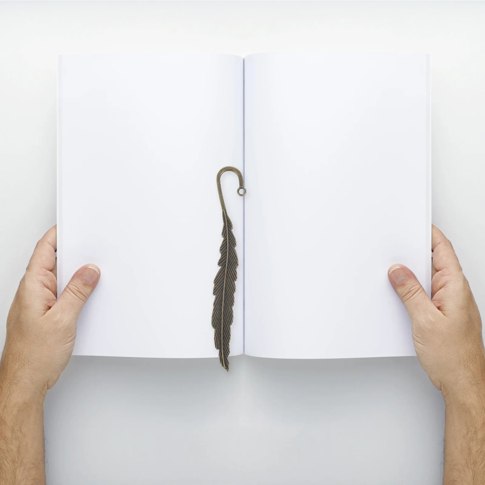 6Pcs Vintage Metal Bookmark Collection Retro Zinc Alloy Bookmarks Decorative Reading Marks Ideal Gift for Book Lovers
6Pcs Vintage Metal Bookmark Collection Retro Zinc Alloy Bookmarks Decorative Reading Marks Ideal Gift for Book Lovers