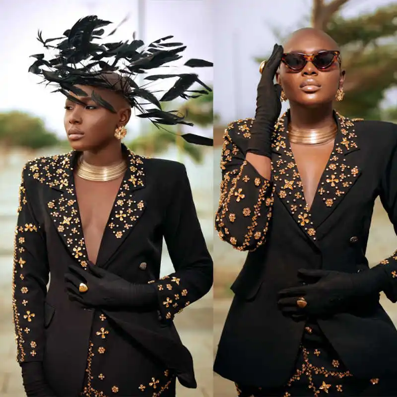 Изысканные женские костюмы с кристаллами, мини-юбка, большие размеры, пиджак из бисера, модный костюм, наряды для выпускного вечера, на заказ
Изысканные женские костюмы с кристаллами, мини-юбка, большие размеры, пиджак из бисера, модный костюм, наряды для выпускного вечера, на заказ