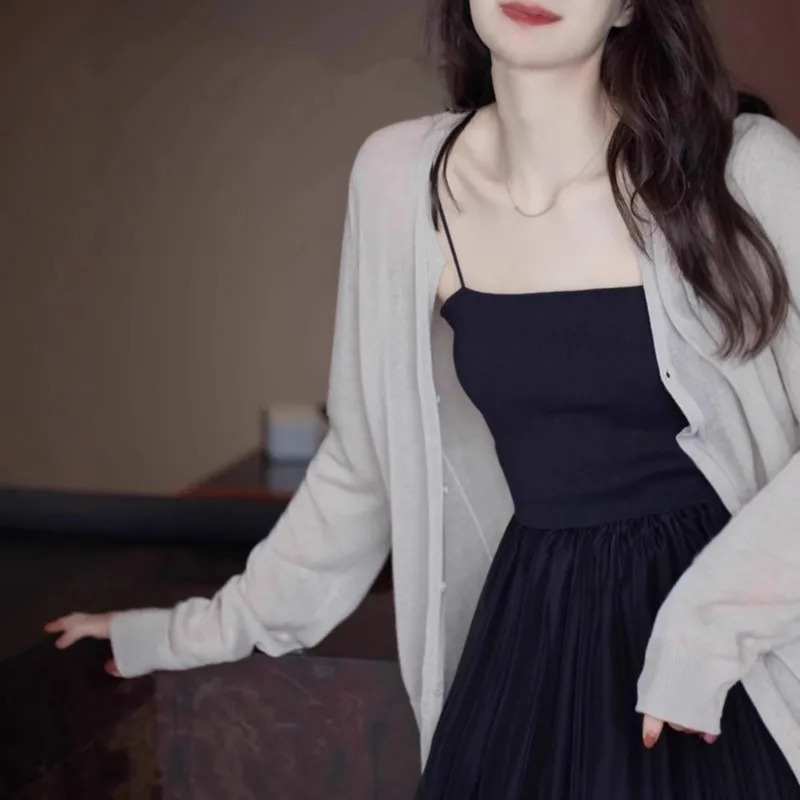 Spring Summer Knitted Long Sleeve Women Outerwear Shawl Sun Protection Fashion Leisure Loose Solid Women Clothing
Spring Summer Knitted Long Sleeve Women Outerwear Shawl Sun Protection Fashion Leisure Loose Solid Women Clothing
