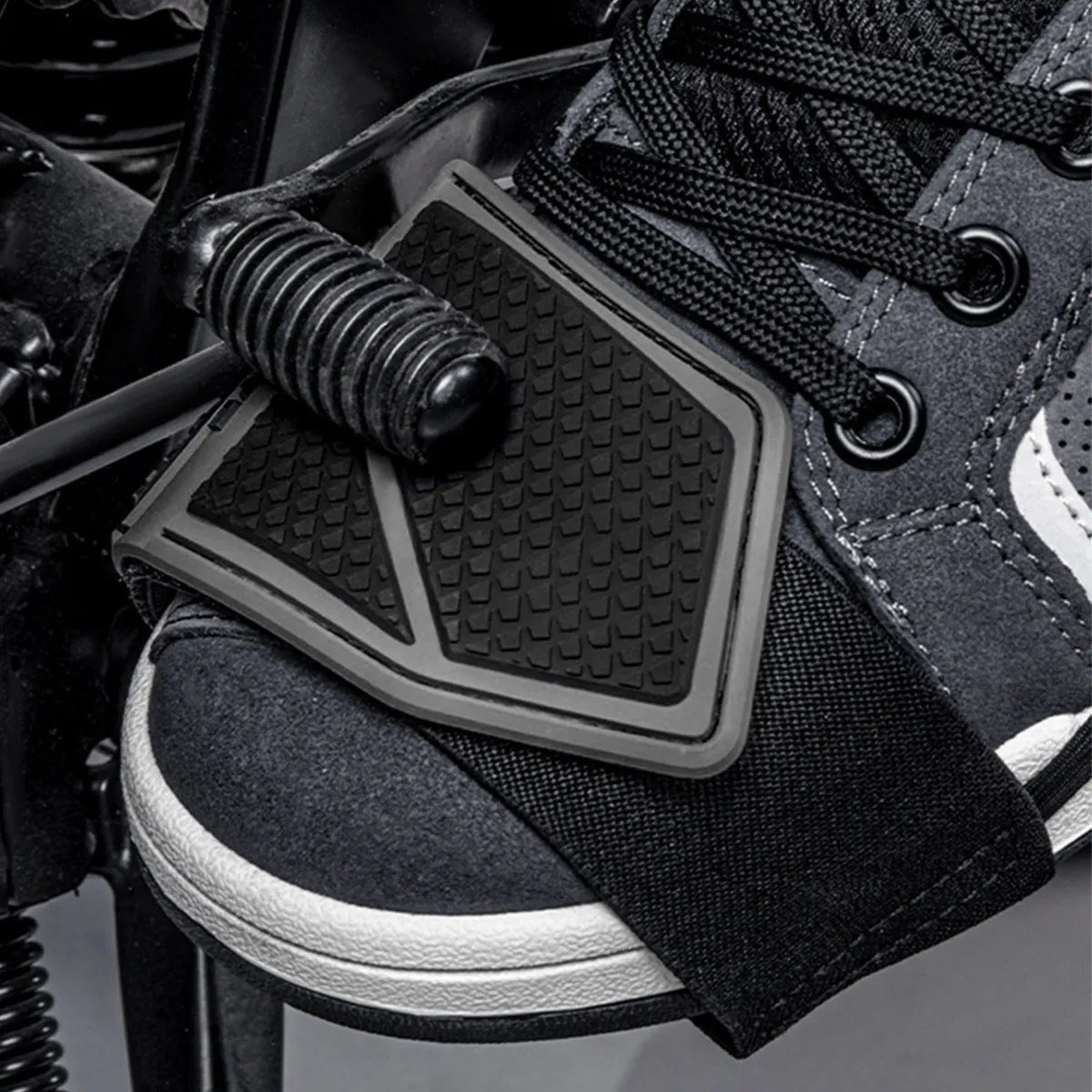 Shifting Gear Cover Motorbike Shoe Boot Protector Durable Lightweight Efficient Portable Motorcycle Shifting Pad
Shifting Gear Cover Motorbike Shoe Boot Protector Durable Lightweight Efficient Portable Motorcycle Shifting Pad