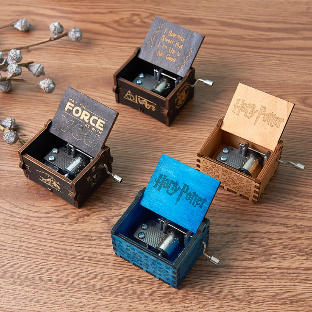 Classical Music Box Accessories Carved Hand-cranked Wooden Music Box Decoration DIY Crafts Valentine's Day Gift Sailor Moon
Classical Music Box Accessories Carved Hand-cranked Wooden Music Box Decoration DIY Crafts Valentine's Day Gift Sailor Moon