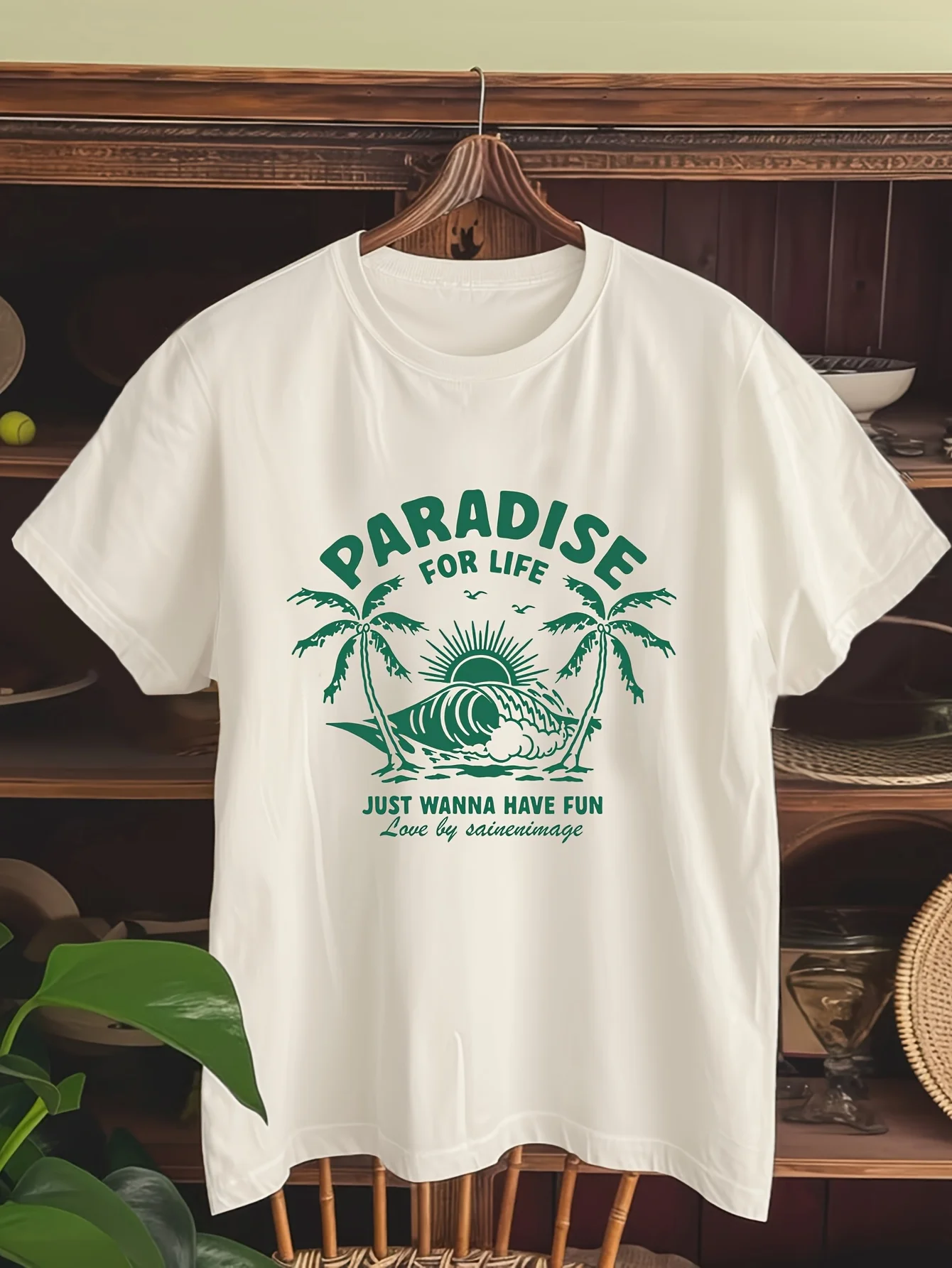 Creative Summer Coconut Tree Wave Pattern Printed T-Shirt Short Sleeve Crew Neck Casual Top Women's Clothing
Creative Summer Coconut Tree Wave Pattern Printed T-Shirt Short Sleeve Crew Neck Casual Top Women's Clothing