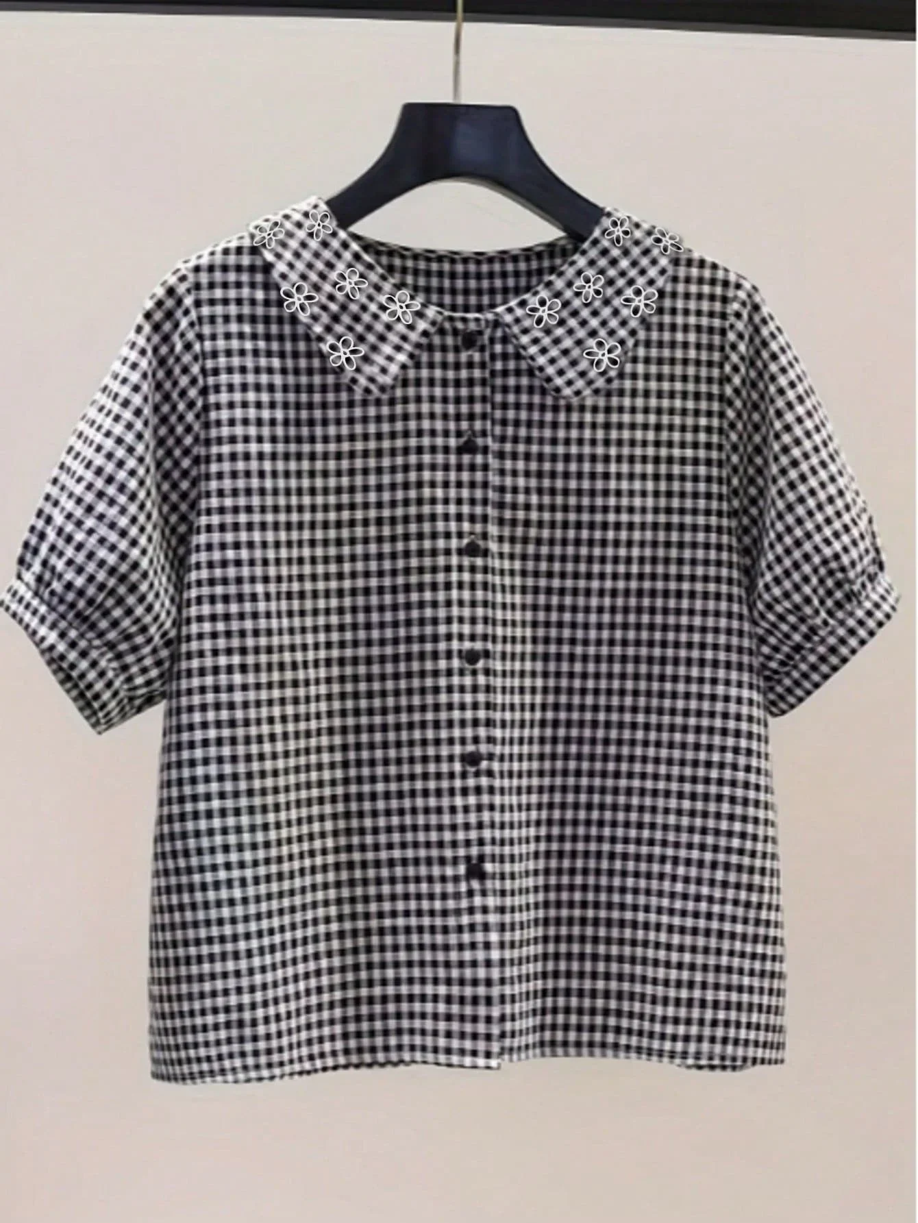 Women's Black & White Gingham Peter Pan Collar Short Sleeve Top
Women's Black & White Gingham Peter Pan Collar Short Sleeve Top