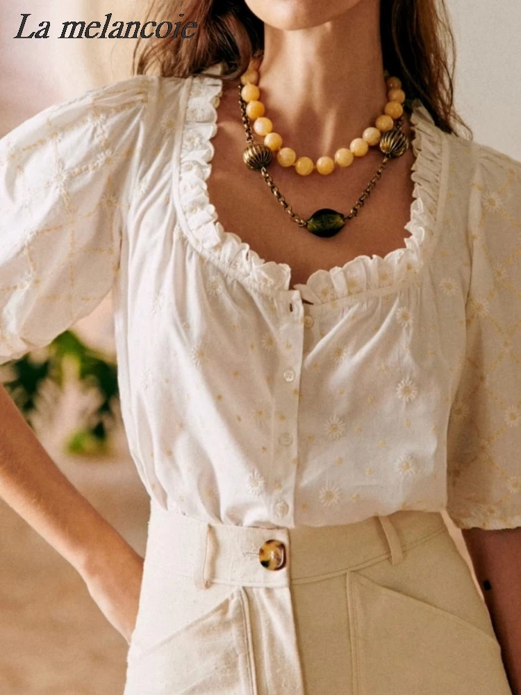 Embroidery Floral Shirt Women Summer 2024 New Short Sleeve Square Neck Cotton Shirts Fashion French Elegant Loose Blouse Tops
Embroidery Floral Shirt Women Summer 2024 New Short Sleeve Square Neck Cotton Shirts Fashion French Elegant Loose Blouse Tops