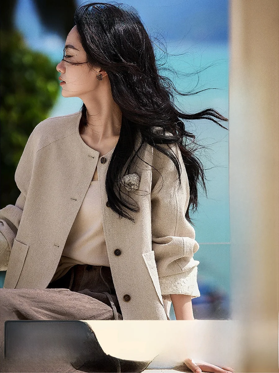 Elegant round Neck Short Jacket Women's New Xhange Linen Rayon Detachable Brooch Straight Cut Spring Season China Made Long S...
Elegant round Neck Short Jacket Women's New Xhange Linen Rayon Detachable Brooch Straight Cut Spring Season China Made Long S...