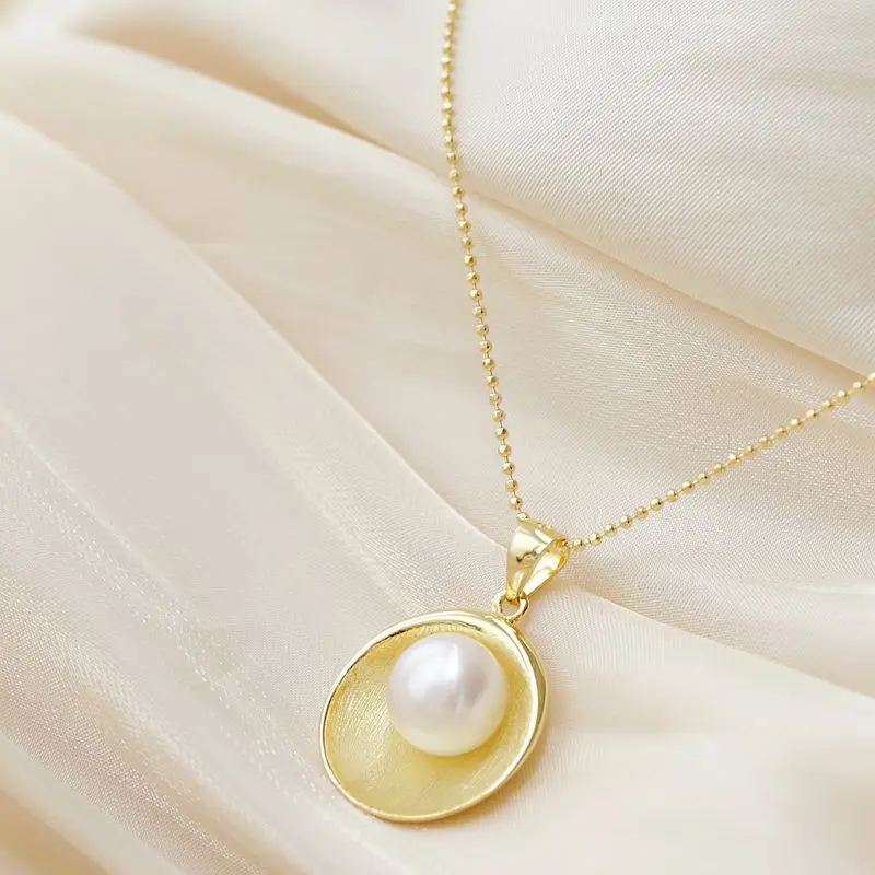 Elegance 925 Sterling Silver Pendant Fashion Natural Freshwater Pearl 18K Gold Plated Egglike Shape Pendant Women Jewelry Gift
Elegance 925 Sterling Silver Pendant Fashion Natural Freshwater Pearl 18K Gold Plated Egglike Shape Pendant Women Jewelry Gift