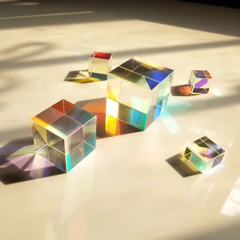 Color Combining Prism Six-Sided Light Cube Splitter Prism Optical Experimental Creative Decoration Gift 10X10X8
Color Combining Prism Six-Sided Light Cube Splitter Prism Optical Experimental Creative Decoration Gift 10X10X8