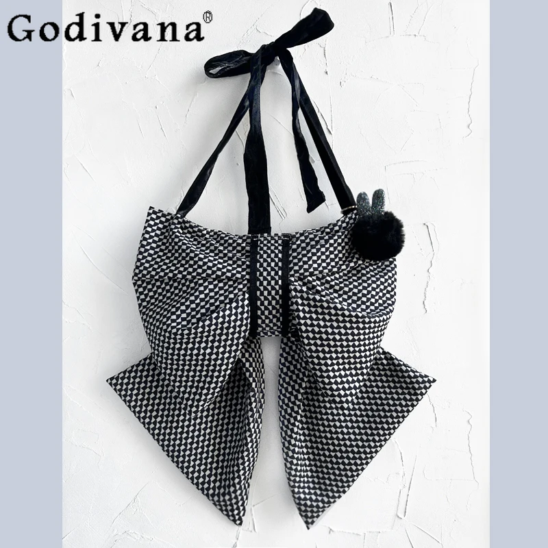 Original Japanese Fashion Unique Big Bow Messenger Bag Temperament Sweet Cool Girl Plaid Canvas Tote Bag Going Out Shoulder Bag
Original Japanese Fashion Unique Big Bow Messenger Bag Temperament Sweet Cool Girl Plaid Canvas Tote Bag Going Out Shoulder Bag