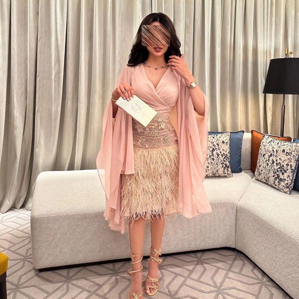 Customized Jiayigong Chiffon Feather Applique Criss-Cross Celebrity Sheath V-Neck Bespoke Occasion Gown Knee Length Dresses
Customized Jiayigong Chiffon Feather Applique Criss-Cross Celebrity Sheath V-Neck Bespoke Occasion Gown Knee Length Dresses
