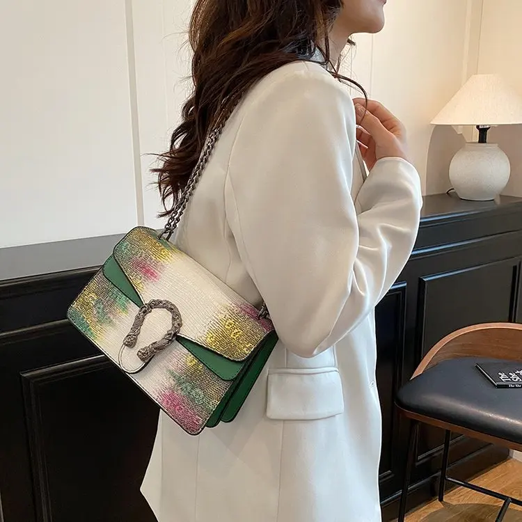 Bag 2026 Release, for Women, Square Design, Adjustable Shoulder Strap, Top Handle
Bag 2026 Release, for Women, Square Design, Adjustable Shoulder Strap, Top Handle