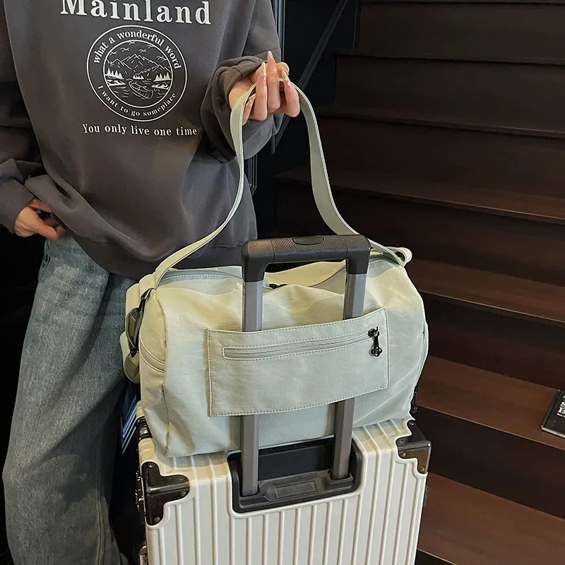 2025 New Women's Folded Tote Bag, Wide Shoulder Strap Crossbody, Simple Large Capacity Shoulder Bag for Casual Daily Use
2025 New Women's Folded Tote Bag, Wide Shoulder Strap Crossbody, Simple Large Capacity Shoulder Bag for Casual Daily Use