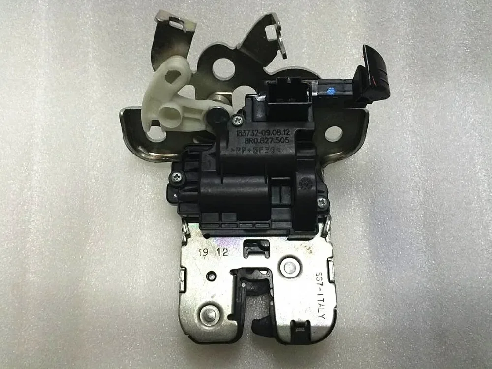 Замок багажника OEM 8R0 827 505, блокировка задней двери багажника для AUDI A1 A3 A4 A6 C7 A7 Q3 Q5 Q7 Skoda Fabia Octavia Rapid Seat
Замок багажника OEM 8R0 827 505, блокировка задней двери багажника для AUDI A1 A3 A4 A6 C7 A7 Q3 Q5 Q7 Skoda Fabia Octavia Rapid Seat