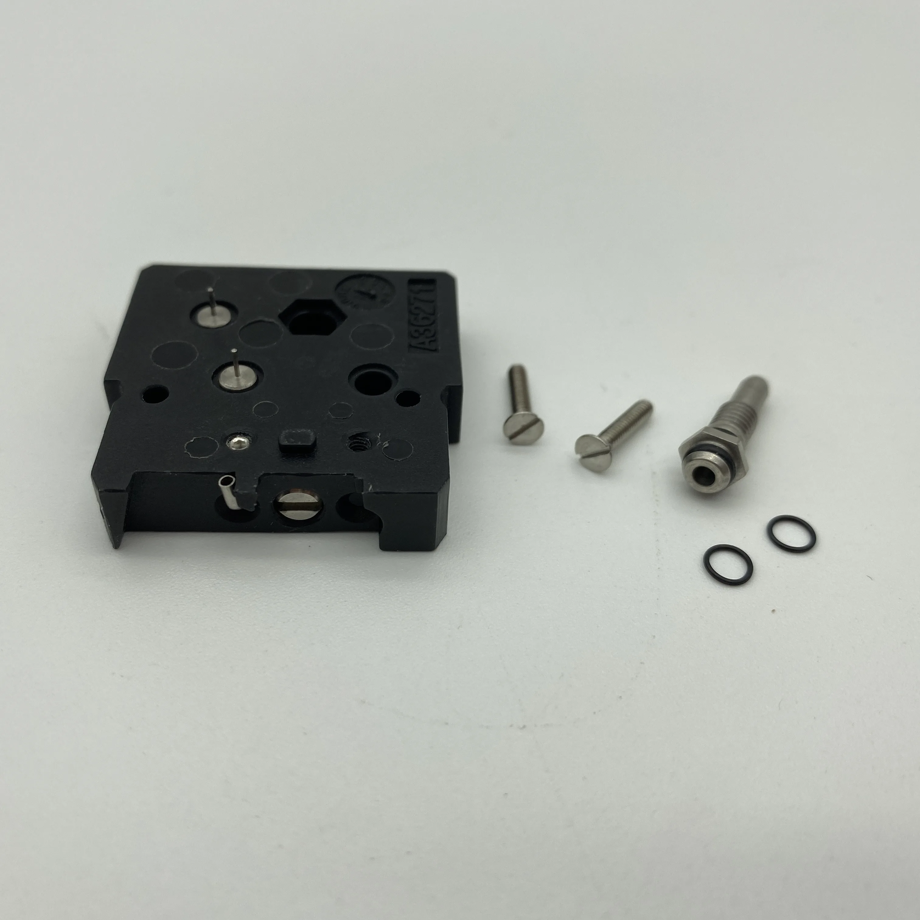 Alternative EB5263 Single Nozzle Recovery tank Assembly for Imaje S8 Cij Inkjet Printer
Alternative EB5263 Single Nozzle Recovery tank Assembly for Imaje S8 Cij Inkjet Printer