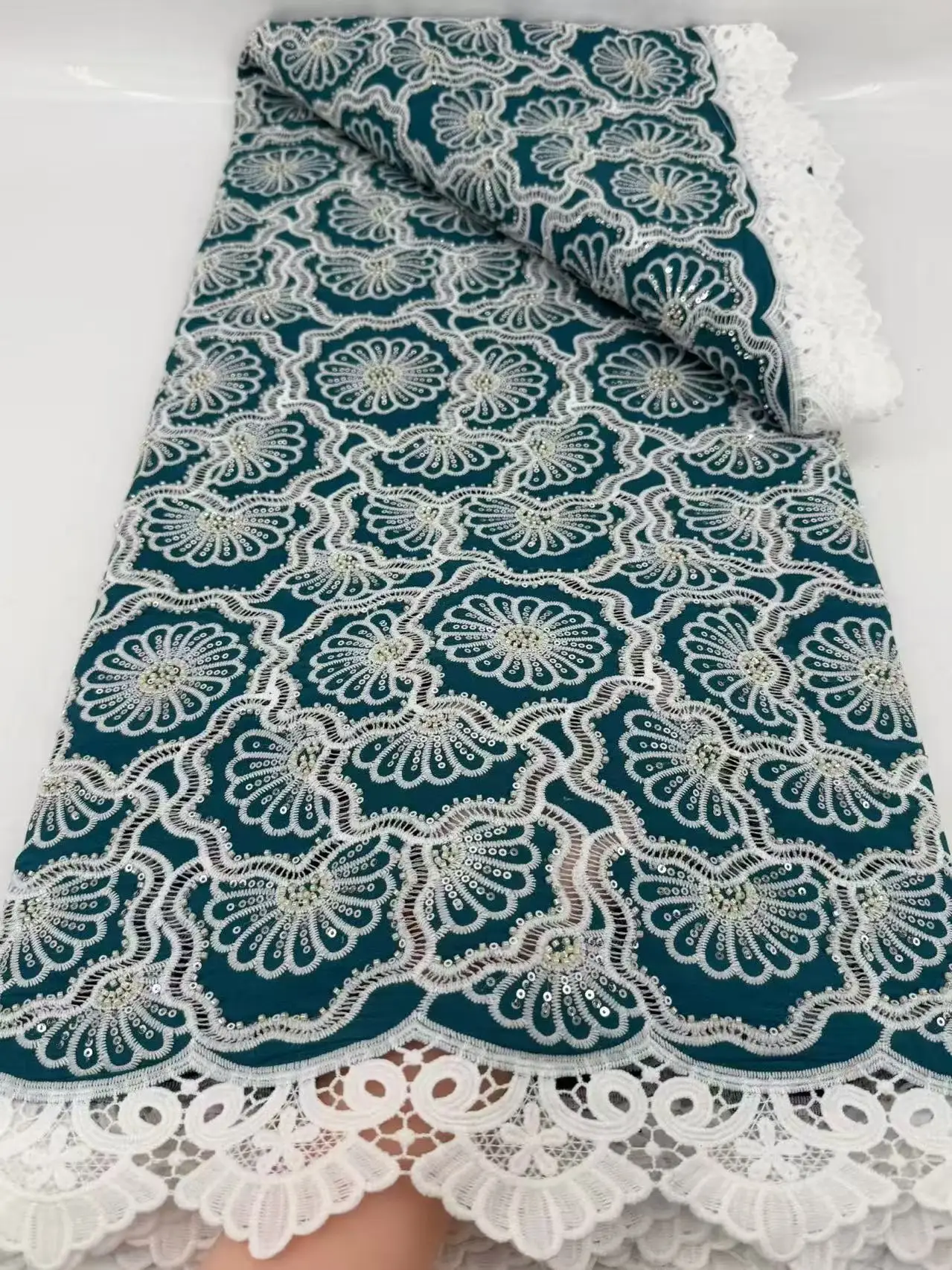 Nigerian Water Soluble French Lace Fabric 2026 Africa Nigerian High Quality Sequins for Wedding Dress Chiffon Tulle Lace Sewing
Nigerian Water Soluble French Lace Fabric 2026 Africa Nigerian High Quality Sequins for Wedding Dress Chiffon Tulle Lace Sewing