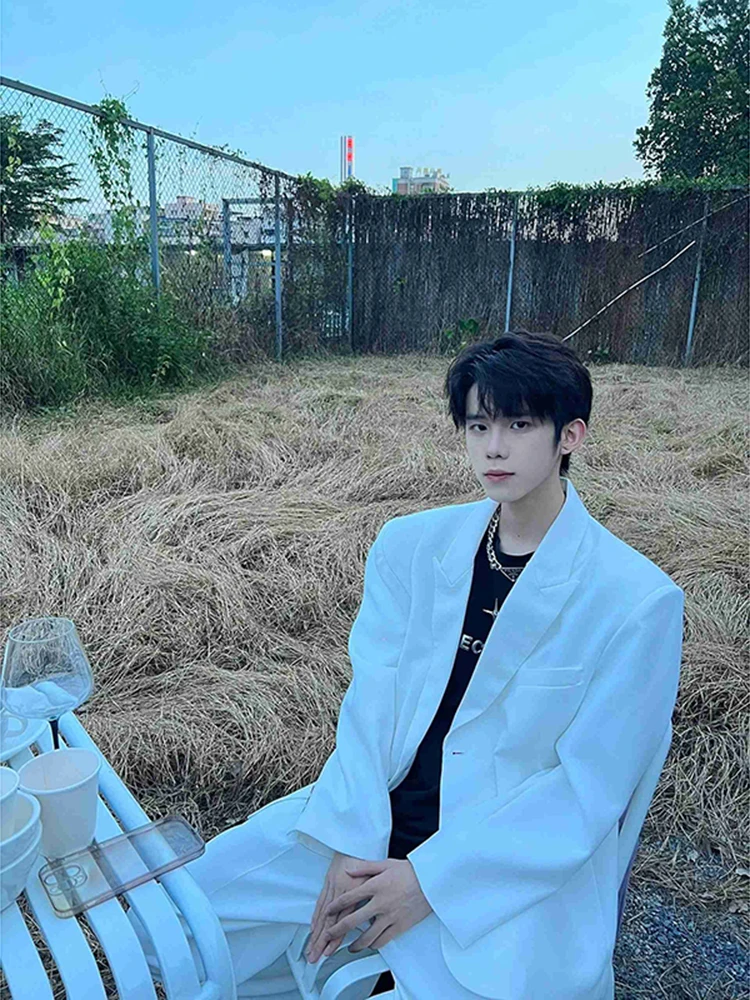 Мужской модный пиджак Hairst в стиле Wasteland, приталенный, с подплечниками, повседневный, весна-осень, из полиэстеровой смеси
Мужской модный пиджак Hairst в стиле Wasteland, приталенный, с подплечниками, повседневный, весна-осень, из полиэстеровой смеси