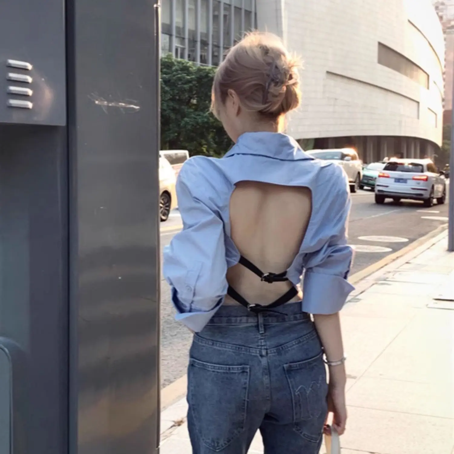Korejpaa Sexy Blouses Women Backless Long Sleeve Crop Top 2025 Summer New Korean Fashion Turn-down Collar Shirts Camisas
Korejpaa Sexy Blouses Women Backless Long Sleeve Crop Top 2025 Summer New Korean Fashion Turn-down Collar Shirts Camisas