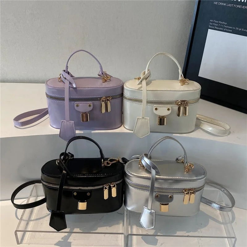 Elegant Leather Ladies Messenger Bag Crossbody Shoulder Bag Luxury Brand Handbag With Adjustable Strap Chic
Elegant Leather Ladies Messenger Bag Crossbody Shoulder Bag Luxury Brand Handbag With Adjustable Strap Chic