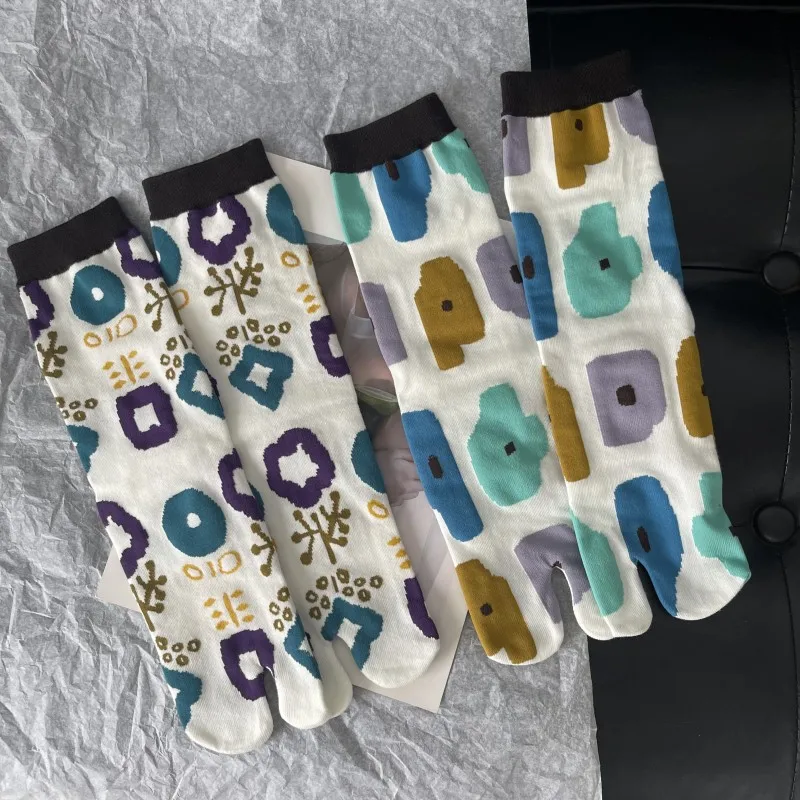 1 Pair Women Fashion Jacquard Two Toe Socks Japanese Harajuku Funny Cute Crew Cotton Tabi Socks 
1 Pair Women Fashion Jacquard Two Toe Socks Japanese Harajuku Funny Cute Crew Cotton Tabi Socks