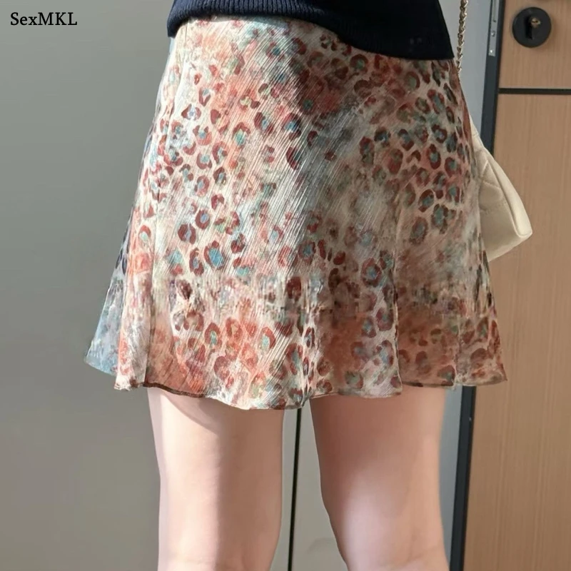 Casual Leopard Printed A Line Mini Skirt Summer 2026 High Waist Slim Elegant Y2k Clothes Sexy Women's Chiffon Skirts with Shorts
Casual Leopard Printed A Line Mini Skirt Summer 2026 High Waist Slim Elegant Y2k Clothes Sexy Women's Chiffon Skirts with Shorts