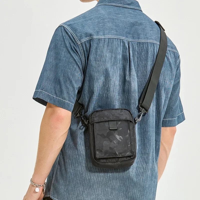 Men's Summer New Boys' Small Body Bag 2025 Camouflage Design Crossbody Bag Waist Shoulder Mobile Phone Bag Mini Fashion Brand
Men's Summer New Boys' Small Body Bag 2025 Camouflage Design Crossbody Bag Waist Shoulder Mobile Phone Bag Mini Fashion Brand