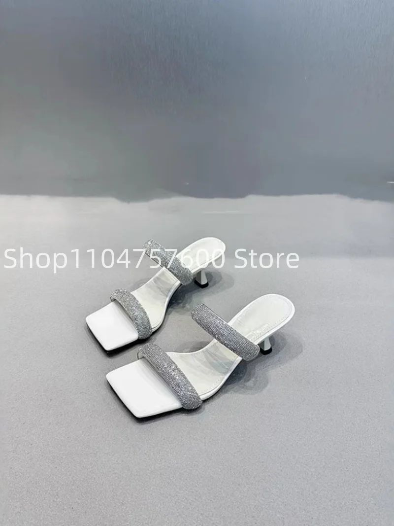 2025 Summer New Fashion Rhinestone Open Toe Outdoor Women's Slippers Stilettos Elegant Daily Street Ladies Large Size High Heels
2025 Summer New Fashion Rhinestone Open Toe Outdoor Women's Slippers Stilettos Elegant Daily Street Ladies Large Size High Heels