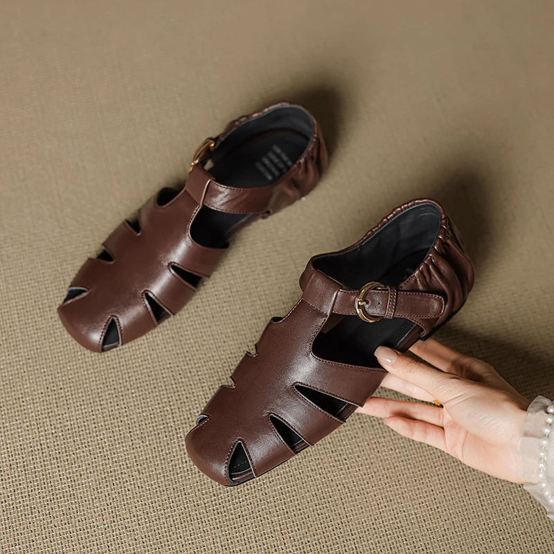 Summer New Retro Casual Women Versatile Buckle Genuine Leather Hollow Out Close Toe Sandals Comfort Ladies Elegant Rome Fashion
Summer New Retro Casual Women Versatile Buckle Genuine Leather Hollow Out Close Toe Sandals Comfort Ladies Elegant Rome Fashion