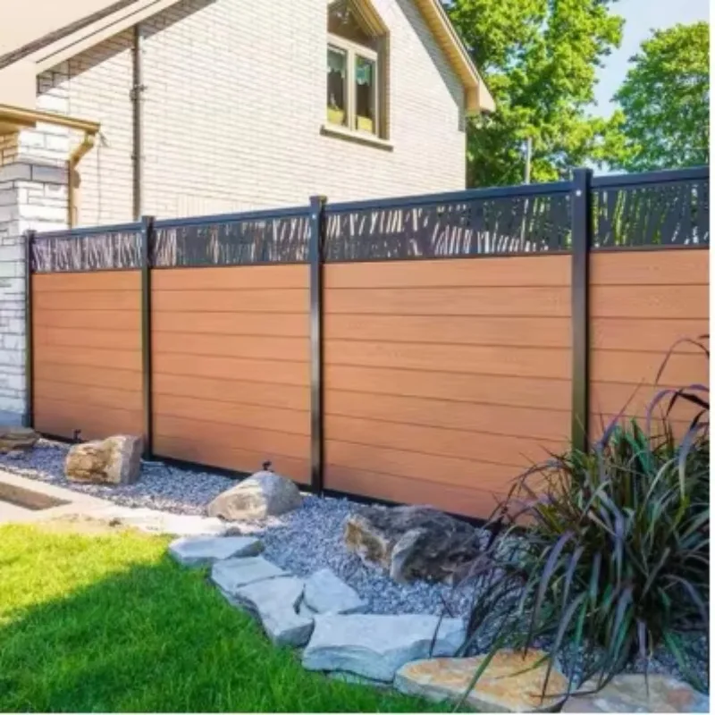 Typhoon-proof decorative garden fence panels with lattice and gate for beach house garden area partition fence 
Typhoon-proof decorative garden fence panels with lattice and gate for beach house garden area partition fence