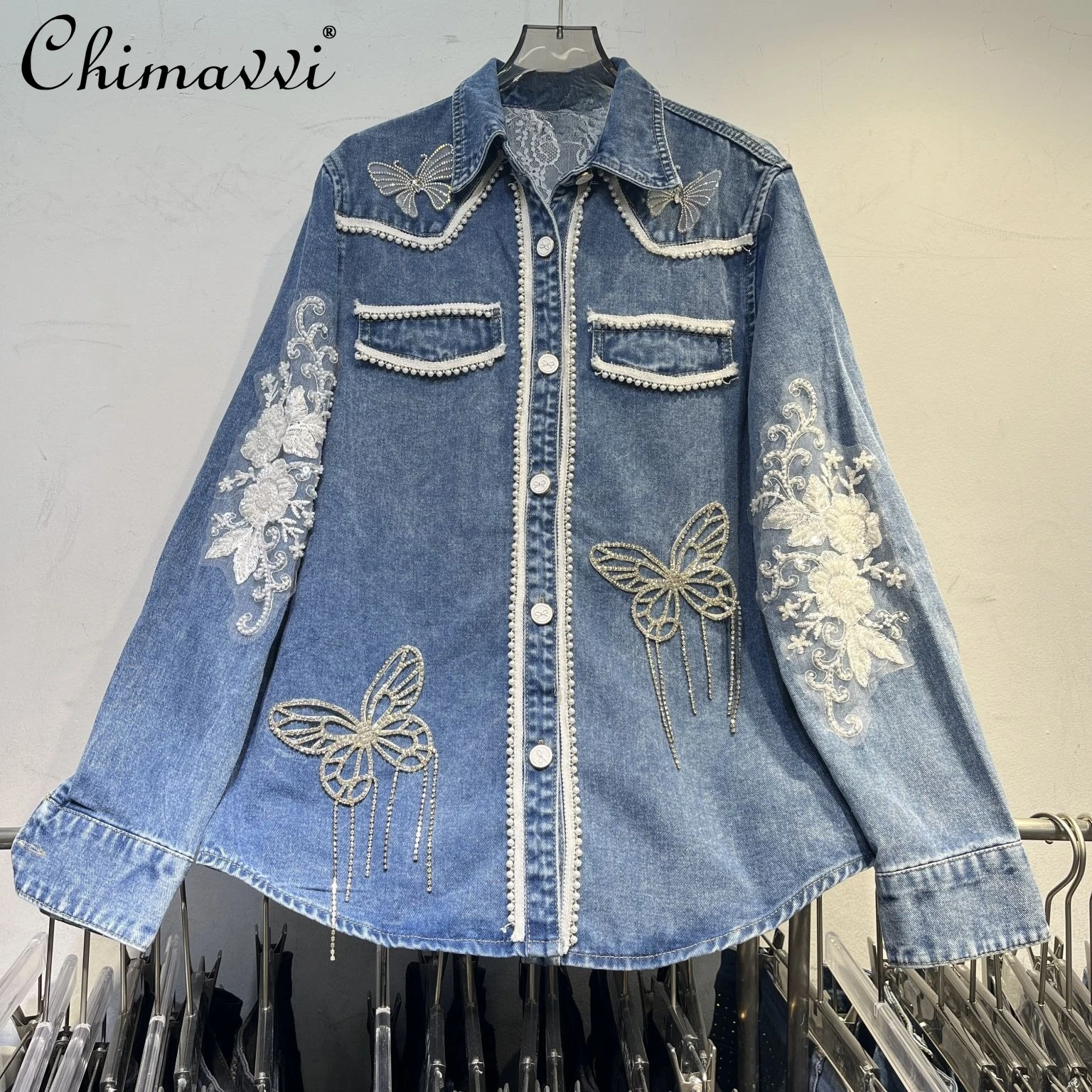Женская джинсовая рубашка с вышивкой бабочек, весенняя новинка, модная, приталенная, с кружевными вставками, свободного кроя, с длинным рукавом, винтажный топ-пальто
Женская джинсовая рубашка с вышивкой бабочек, весенняя новинка, модная, приталенная, с кружевными вставками, свободного кроя, с длинным рукавом, винтажный топ-пальто