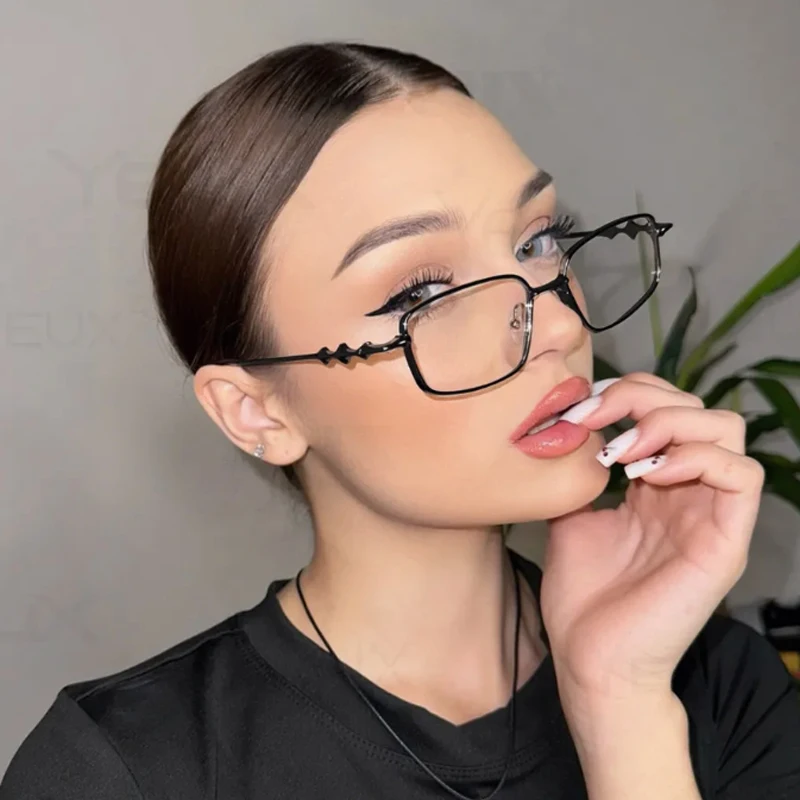 2pcs Simple Square Anti Blue Light Irregular Eyewear High-End with Metal Frame Narrow Frame Glasses Vintage Eyeglasses Frames 
2pcs Simple Square Anti Blue Light Irregular Eyewear High-End with Metal Frame Narrow Frame Glasses Vintage Eyeglasses Frames