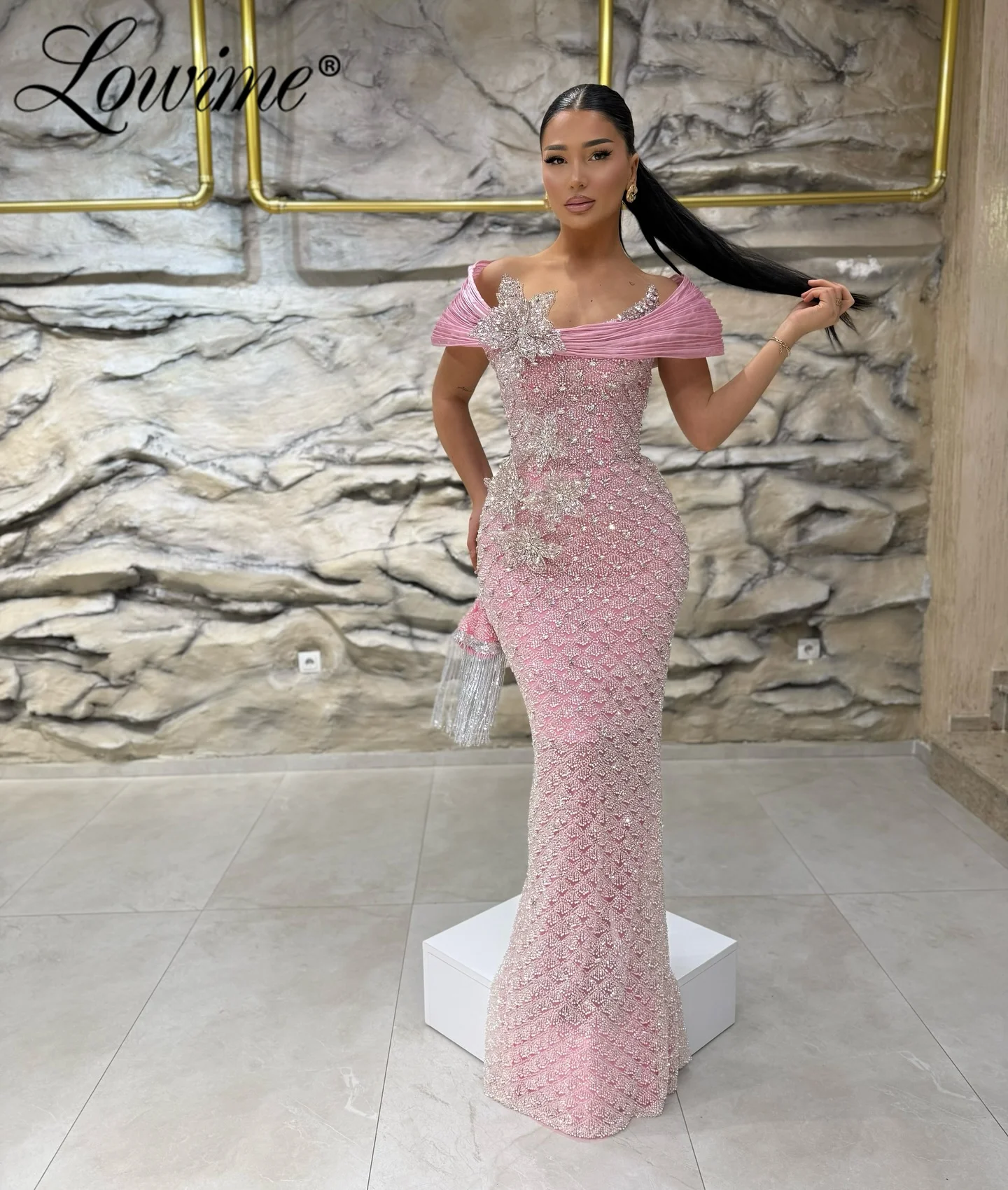 Robe De Soiree Элегантное розовое вечернее платье с тяжелыми бисером и открытыми плечами Арабские вечерние платья Длинные платья для выпускного вечера по индивидуальному заказу 2025
Robe De Soiree Элегантное розовое вечернее платье с тяжелыми бисером и открытыми плечами Арабские вечерние платья Длинные платья для выпускного вечера по индивидуальному заказу 2025