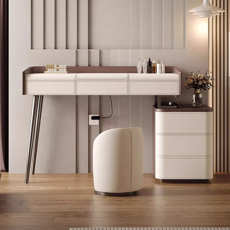 Italian Exquisite Vanity Table Ornate Aesthetic Textured Premium Vanity Table Beautiful Elegant Meuble Chambre Bedroom Furniture
Italian Exquisite Vanity Table Ornate Aesthetic Textured Premium Vanity Table Beautiful Elegant Meuble Chambre Bedroom Furniture