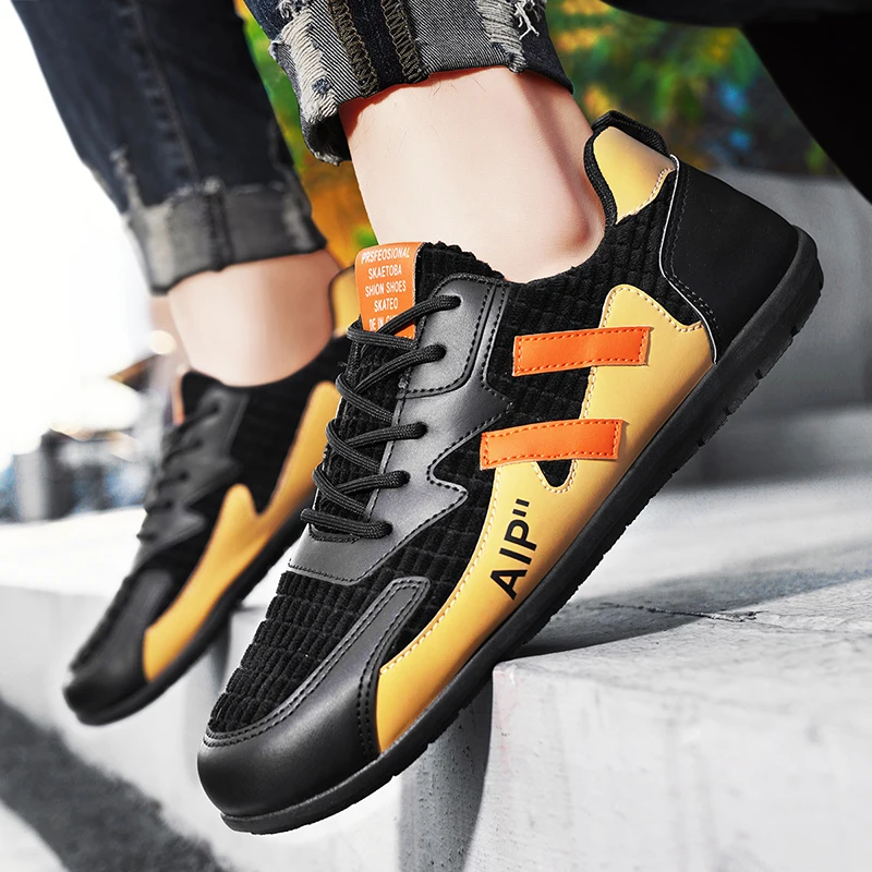 2025 Men's Fashionable Suede Sports Shoes Anti Slip Walking Shoes Perfect Choice for Training Running Shoes and Casual Wear
2025 Men's Fashionable Suede Sports Shoes Anti Slip Walking Shoes Perfect Choice for Training Running Shoes and Casual Wear