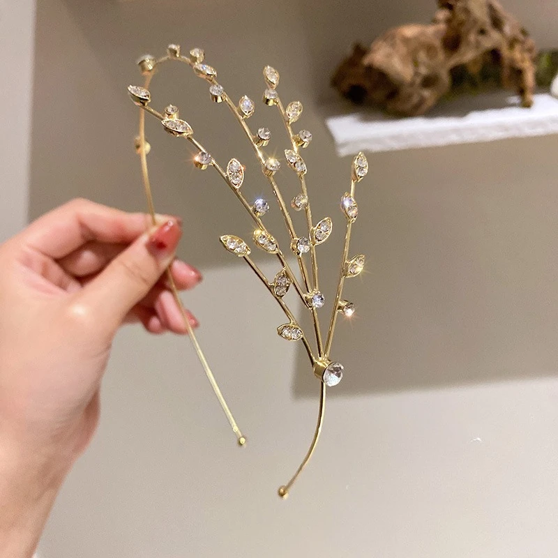 Rhinestone Willow Branch Headband for Women Korean Simple Fashion Daily Wear Premium Crystal Elegant Lightweight Hair Tools
Rhinestone Willow Branch Headband for Women Korean Simple Fashion Daily Wear Premium Crystal Elegant Lightweight Hair Tools