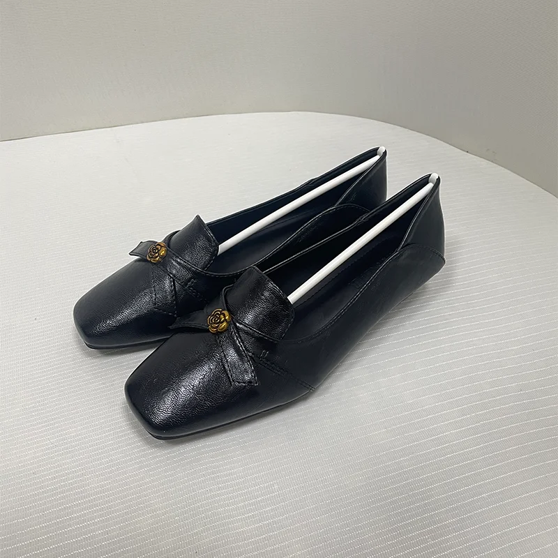 Ретро туфли Мэри Джейн с квадратным носком, на низком каблуке, с узлом, универсальные, для повседневной носки, черные
Ретро туфли Мэри Джейн с квадратным носком, на низком каблуке, с узлом, универсальные, для повседневной носки, черные