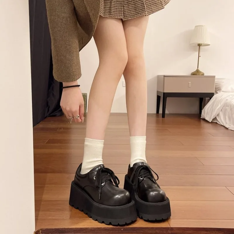Thick Bottom Casual Leather Shoes Women's 2026 New Autumn Retro Lace up Big Head Platform Heightening Shoes
Thick Bottom Casual Leather Shoes Women's 2026 New Autumn Retro Lace up Big Head Platform Heightening Shoes